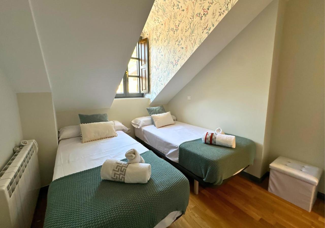 Caldares Exclusivo Atico En El Pueyo De Jaca Apartment Panticosa Luaran gambar