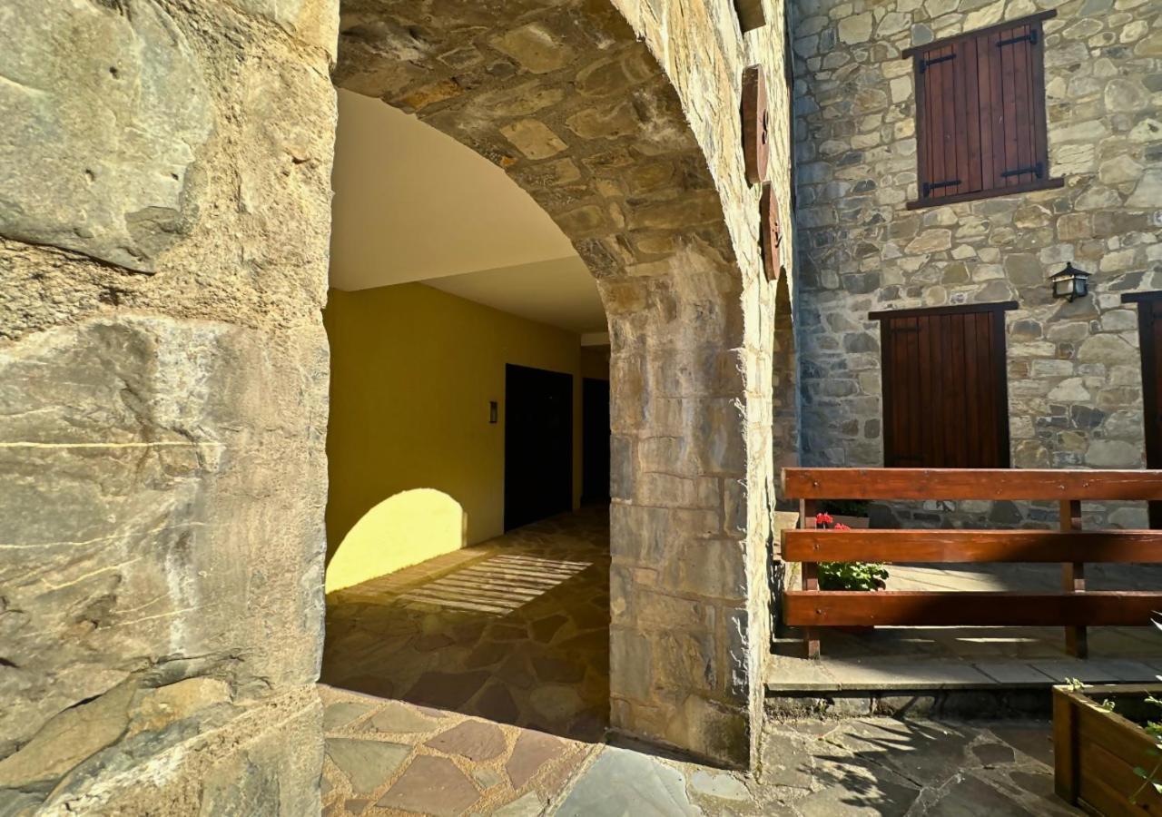 Caldares Exclusivo Atico En El Pueyo De Jaca Apartment Panticosa Luaran gambar